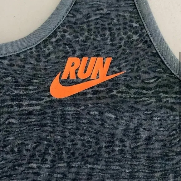 Nike Air Dri-Fit Women's Tank Tops Set of Two Size Medium Racer Back Running Gym - Picture 4 of 12